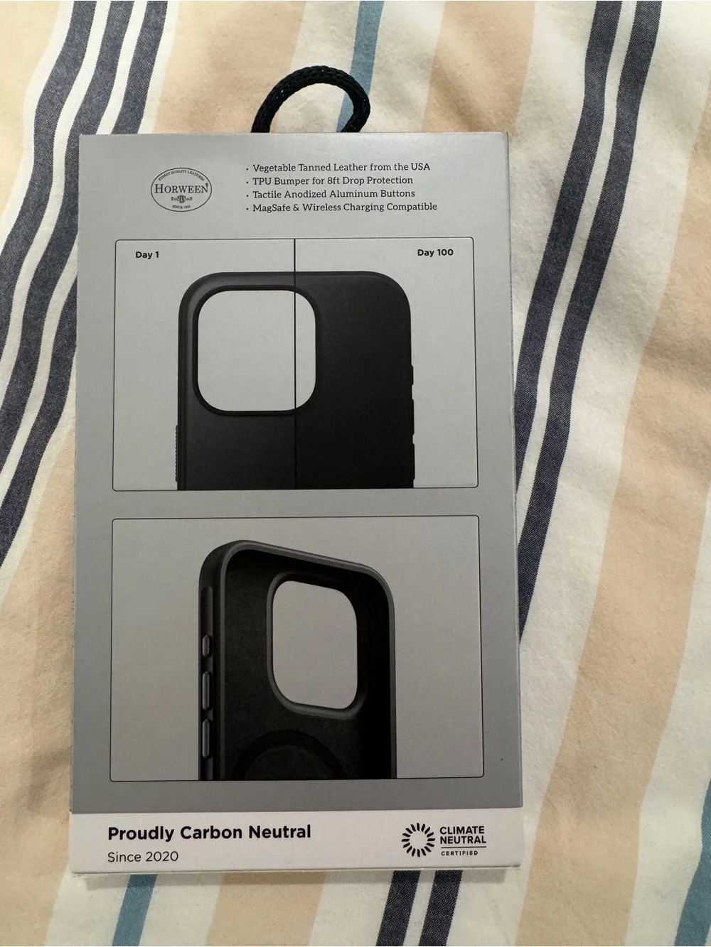 Nomad Goods Modern Leather Case iPhone 15 Pro Black